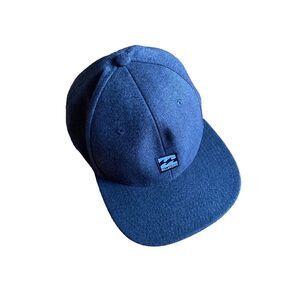 Billabong NWOT 5 panel gray flannel strap back hat, adjustable
